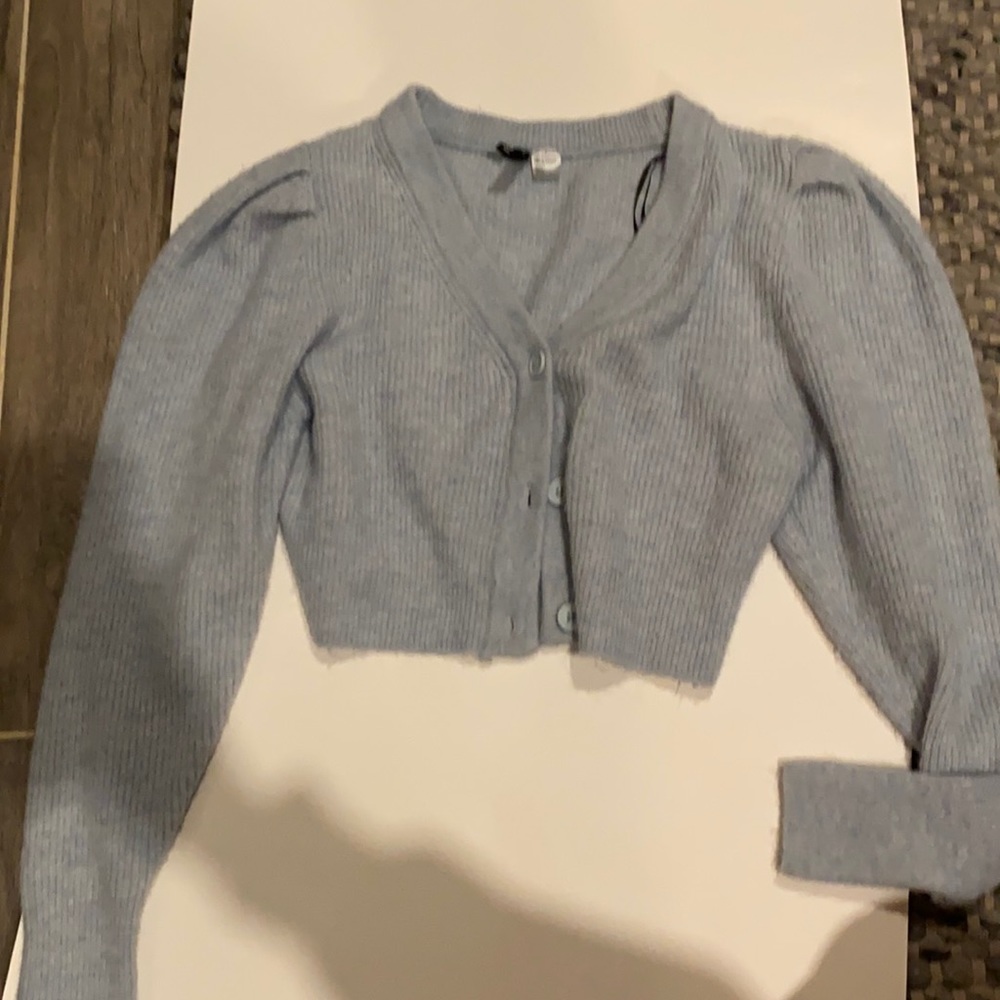 Light blue sweater from H&M, big puffer sleeves. ONLY WORN ONCE